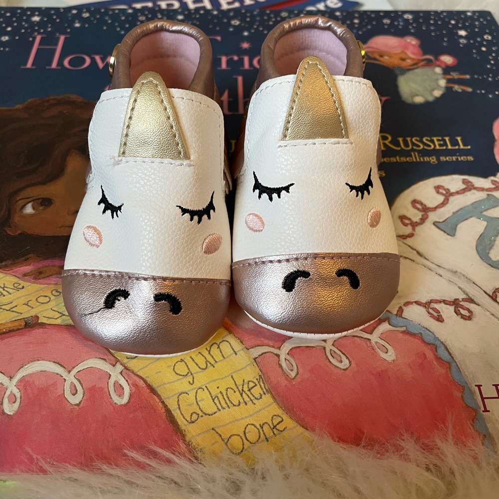 Nicole Miller babies bootie
